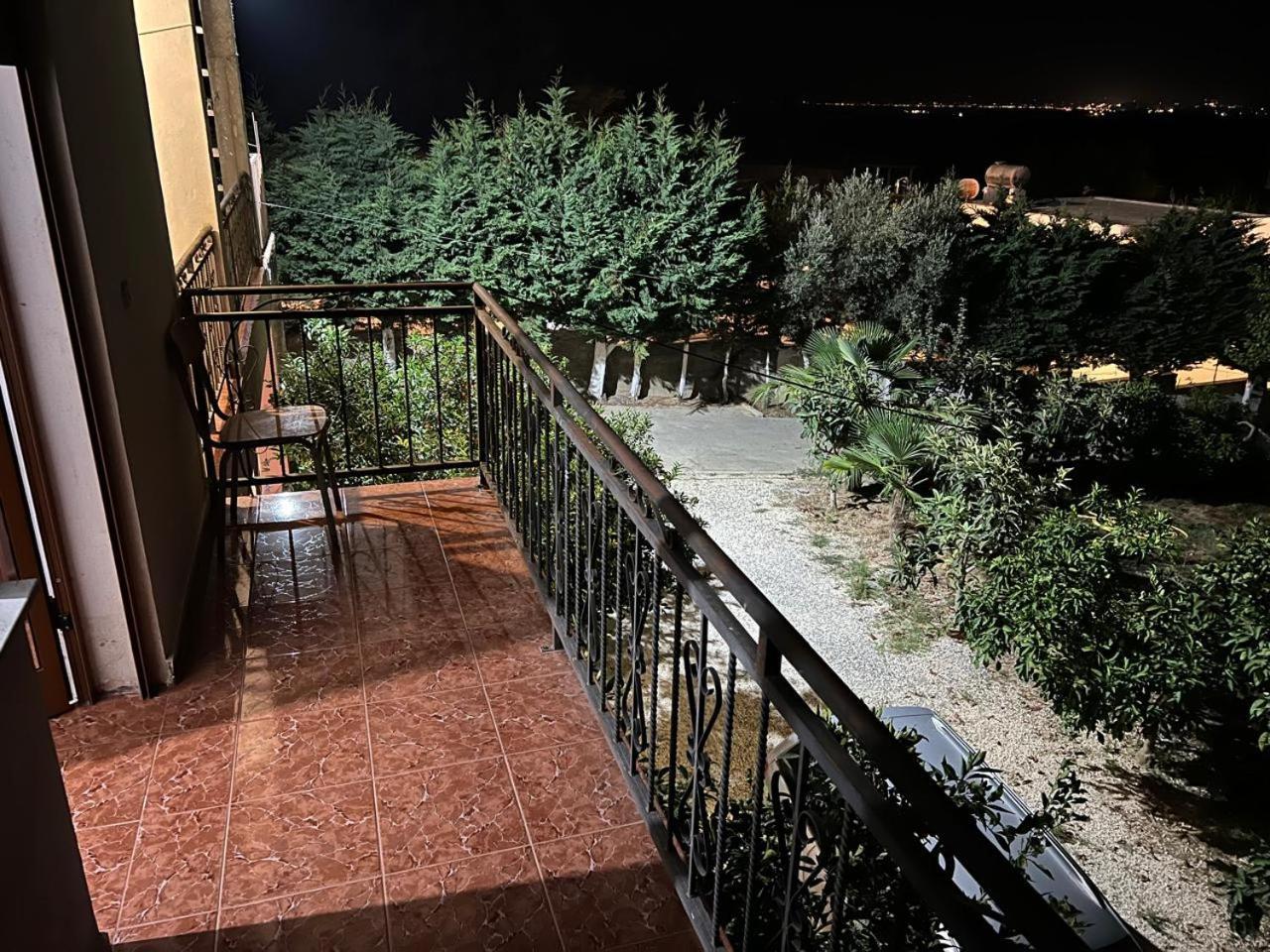Apartment For Rent Vacation Krasniqi Karpen Extérieur photo